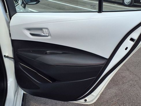 Used 2025 Toyota Corolla SE FWD image 14