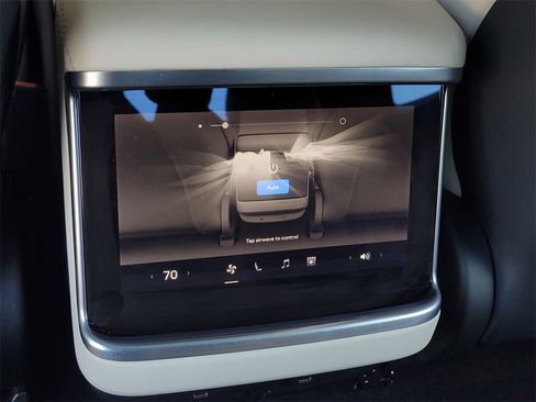 Used 2022 Tesla Model S image 12