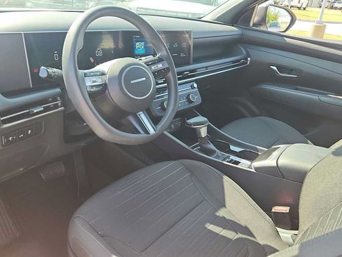 Used 2025 Hyundai Santa Cruz SE FWD image 27