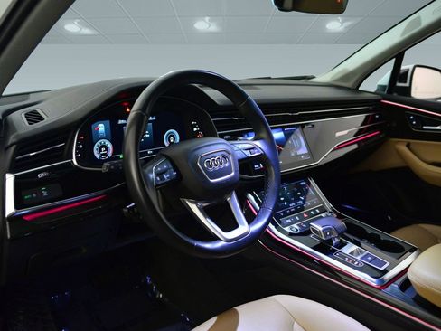 Used 2024 Audi Q7 3.0T Premium Plus AWD/4WD image 26