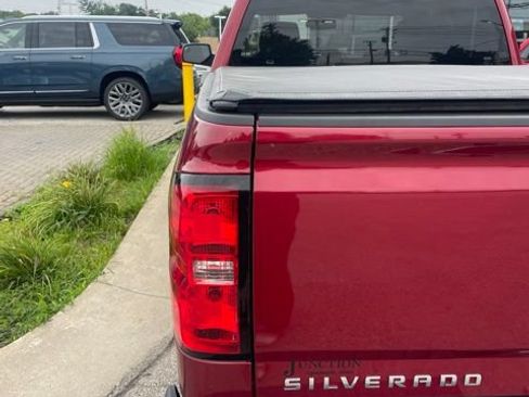 Used 2019 Chevrolet Silverado 1500 LT w/ All Star Edition AWD/4WD image 9