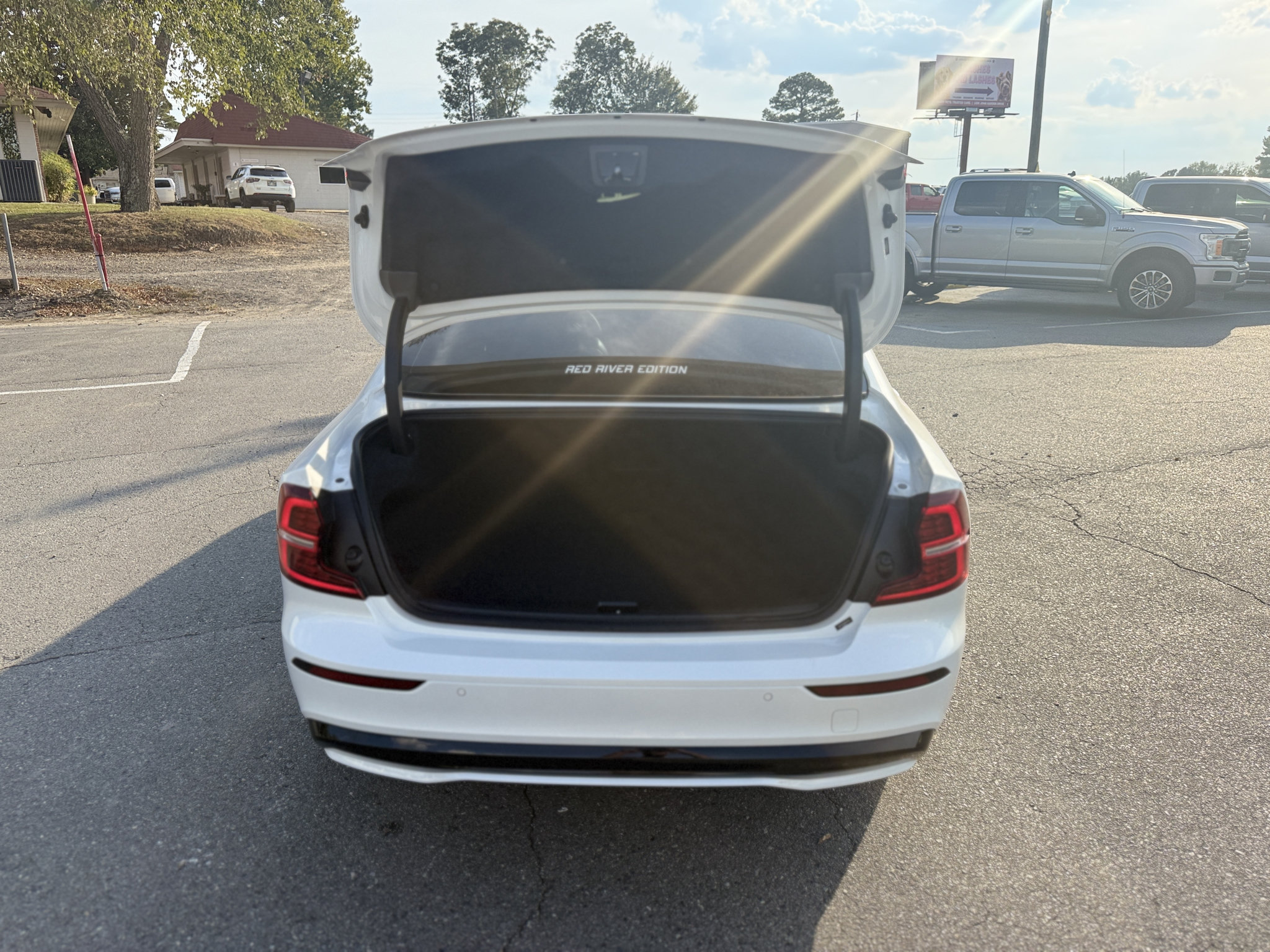 Used 2024 Volvo S60 B5 Plus w/ Climate Package AWD/4WD image 19