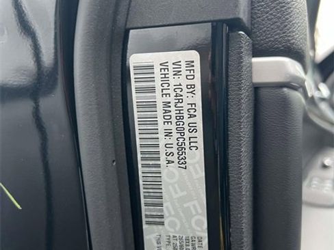 Certified 2023 Jeep Grand Cherokee Limited image 16