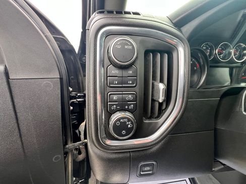 Used 2022 Chevrolet Silverado 2500 LT w/ Convenience Package AWD/4WD image 19