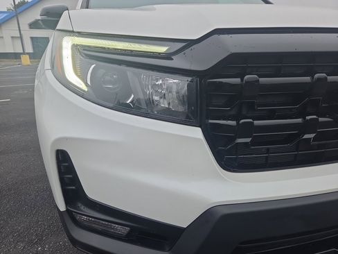 Certified 2024 Honda Ridgeline Black Edition image 24
