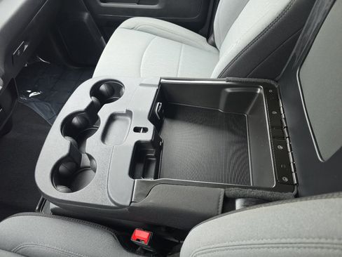 Used 2024 RAM 2500 Big Horn w/ Bed Utility Group image 36