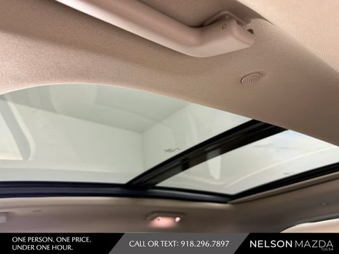 Used 2018 Lincoln MKX Reserve w/ Driver Assistance Package FWD image 33