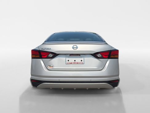 Used 2021 Nissan Altima 2.5 S w/ Driver Assist Package FWD image 4