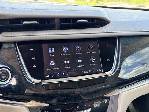 Used 2020 Cadillac XT6 Premium Luxury image 27