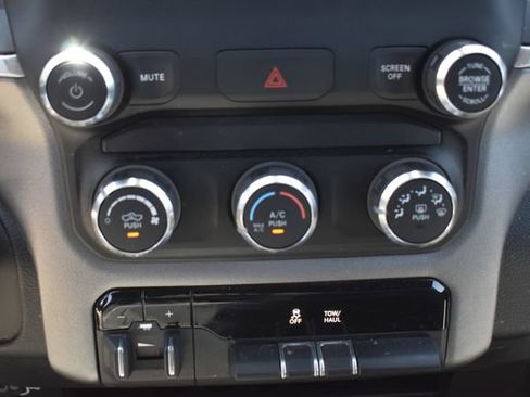 Used 2024 RAM 2500 Big Horn w/ Bed Utility Group AWD/4WD image 29