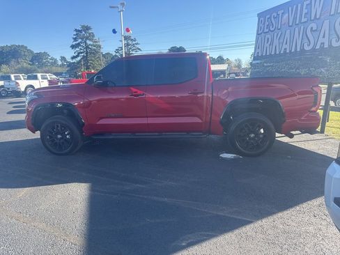 Used 2025 Toyota Tundra Limited image 8