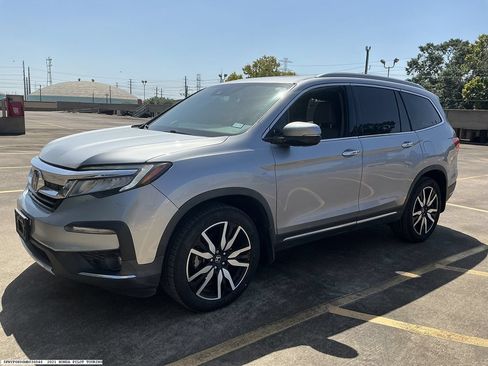 Used 2021 Honda Pilot Touring image 4