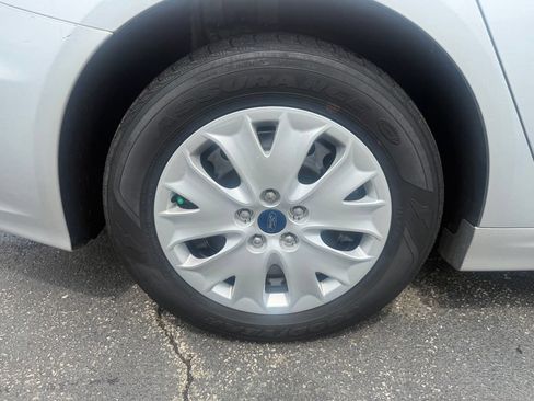 Used 2019 Ford Fusion S FWD image 40