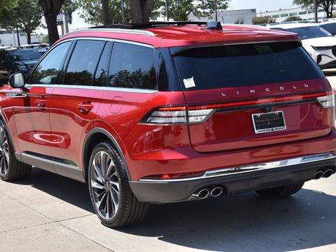 Certified 2026 Lincoln Aviator Reserve AWD/4WD image 10