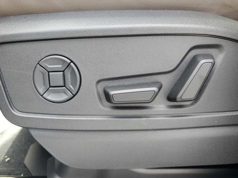 New 2025 Audi Q5 Premium Plus image 13