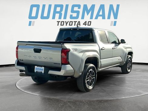 Certified 2025 Toyota Tacoma TRD Sport image 8