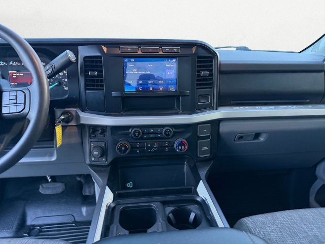Used 2024 Ford F350 XLT AWD/4WD image 11