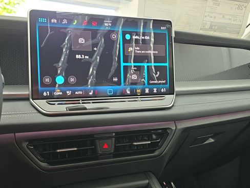 New 2026 Volkswagen Tiguan SE FWD image 20