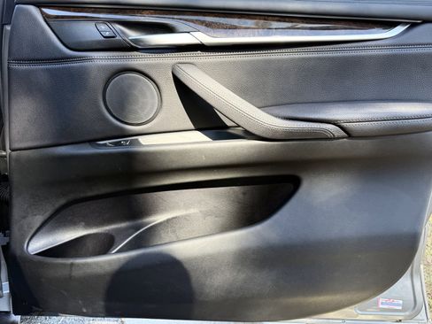 Used 2018 BMW X5 xDrive50i w/ Executive Package image 46