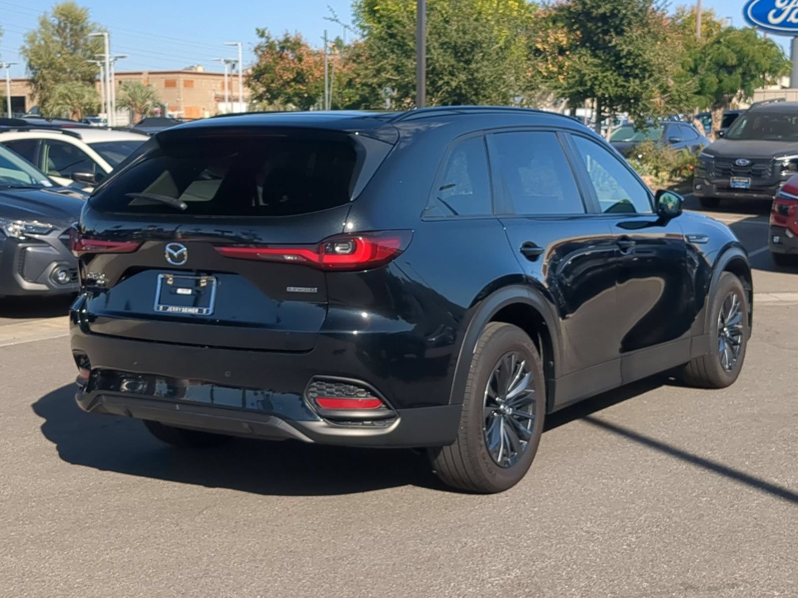 Used 2025 MAZDA CX-70 3.3 Turbo w/ Preferred Package AWD/4WD image 5