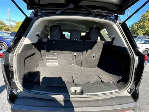 Used 2024 Nissan Pathfinder S image 22