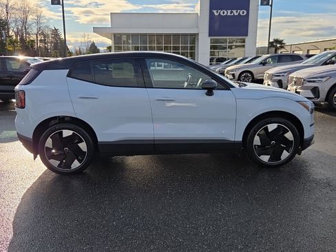 New 2026 Volvo EX30 Plus w/ Protection Package Premier AWD/4WD image 9