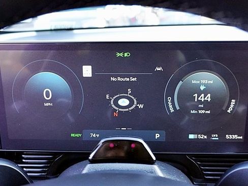 Certified 2025 Hyundai Ioniq 5 SEL image 34