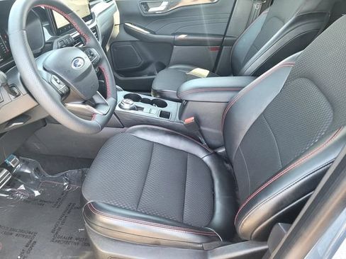Used 2023 Ford Escape ST-Line w/ Tech Pack #1 AWD/4WD image 11