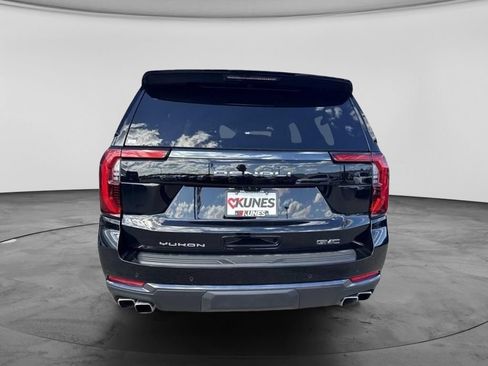 Used 2026 GMC Yukon XL Denali Ultimate w/ LPO, Floor Liner Package AWD/4WD image 10