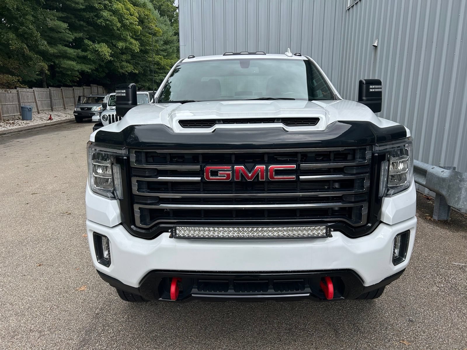Used 2022 GMC Sierra 2500 AT4 w/ Gooseneck/5TH Wheel Package AWD/4WD image 2