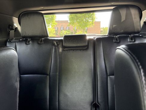 Used 2021 Toyota Highlander XSE image 24