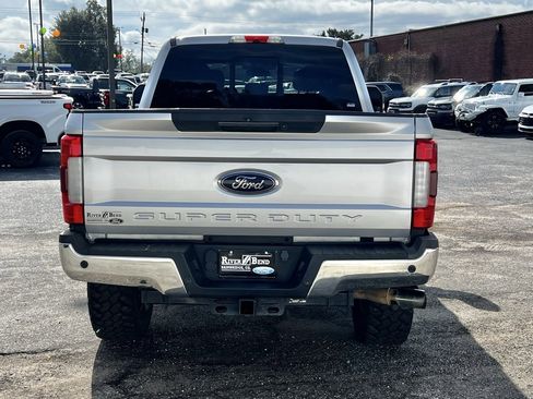 Used 2019 Ford F250 Lariat w/ Lariat Ultimate Package image 4