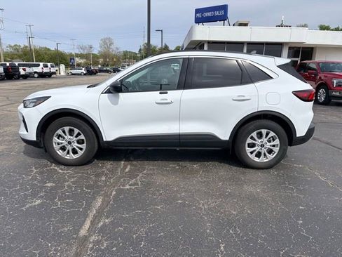 Used 2024 Ford Escape Active w/ Tech Pack #1 AWD/4WD image 2
