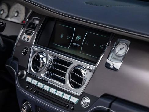 Used 2020 Rolls-Royce Dawn RWD image 36