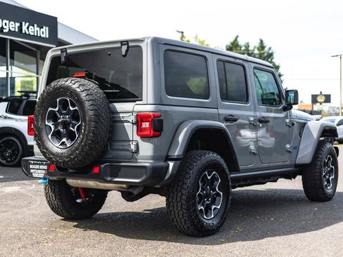 Used 2023 Jeep Wrangler Unlimited Rubicon 4xe w/ Cold Weather Group AWD/4WD image 7