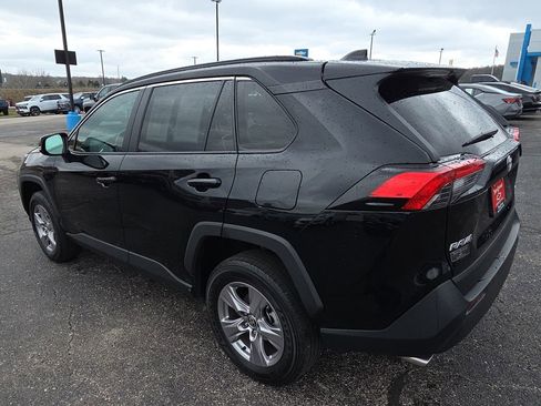 Used 2025 Toyota RAV4 XLE image 6