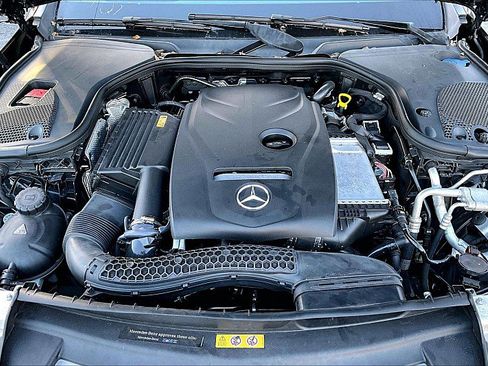 Used 2017 Mercedes-Benz E 300 4d Sedan E300 Luxury image 9