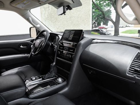 Used 2024 INFINITI QX80 Luxe AWD/4WD image 12
