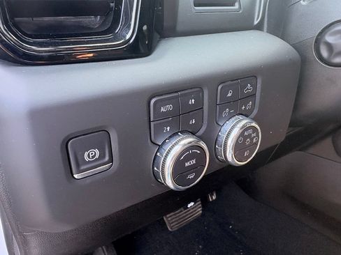 Used 2025 GMC Sierra 1500 AT4 AWD/4WD image 13