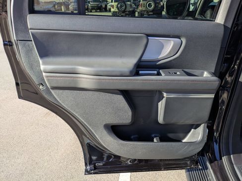 Certified 2025 Ford Expedition Active AWD/4WD image 29
