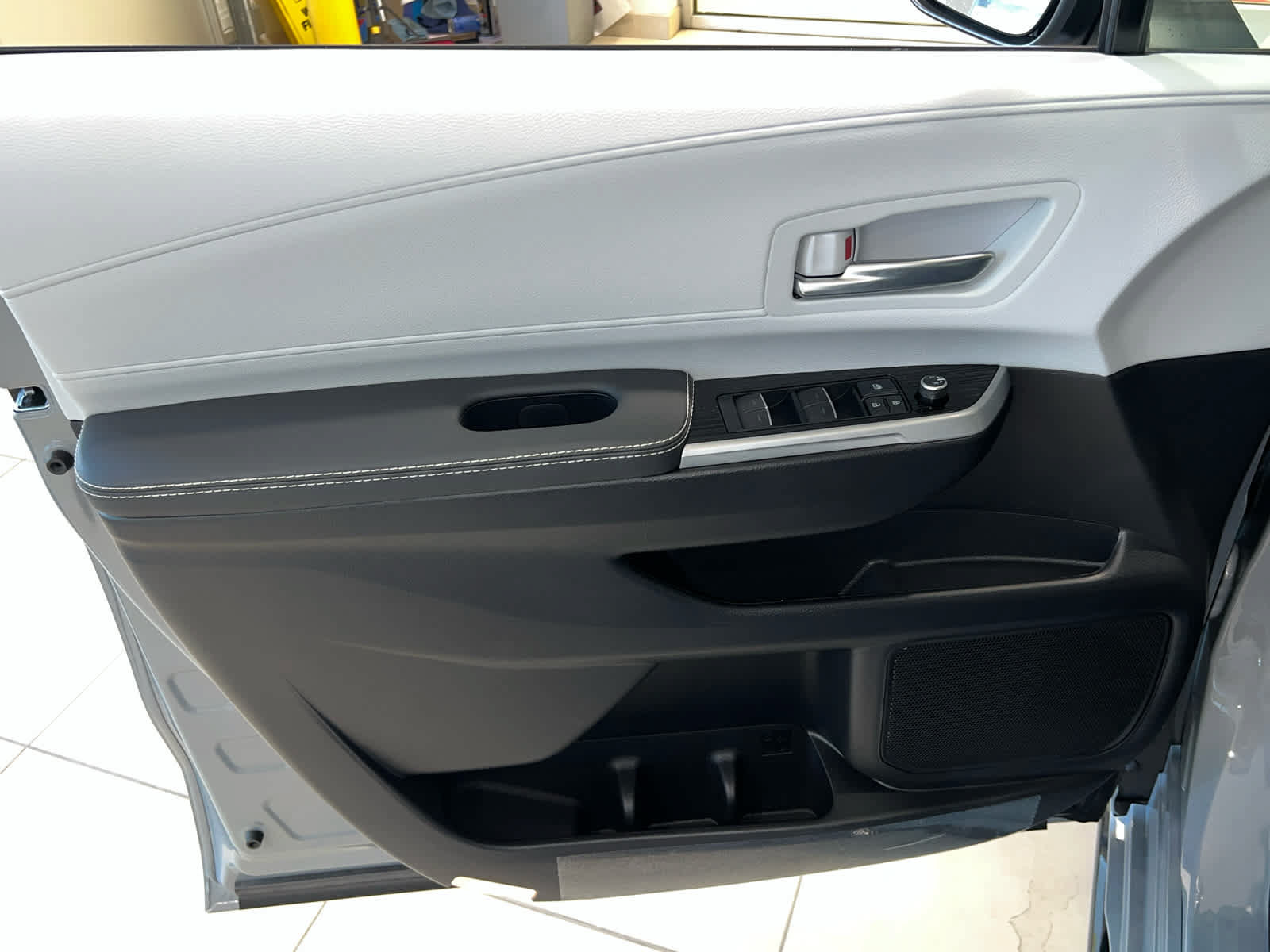 New 2026 Toyota Sienna XSE AWD/4WD image 13