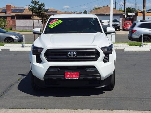 Used 2025 Toyota Tacoma SR5 RWD image 2