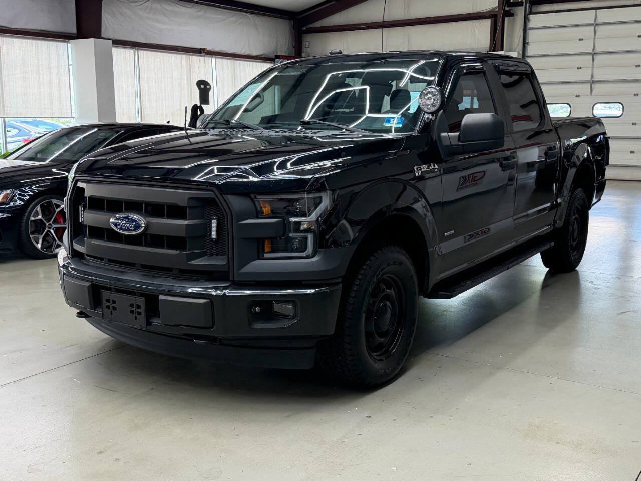 Used 2017 Ford F150 XL w/ XL Power Equipment Group AWD/4WD image 5