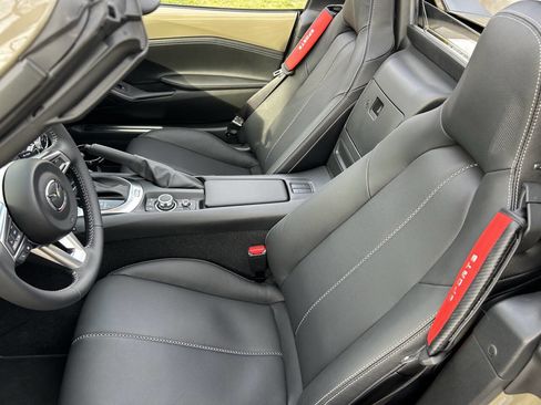 Used 2023 MAZDA MX-5 Miata Grand Touring RWD image 67