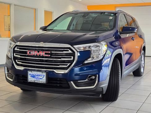 Certified 2023 GMC Terrain SLT w/ Infotainment Package II AWD/4WD image 4