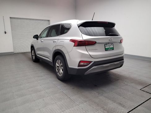 Used 2019 Hyundai Santa Fe SE image 5