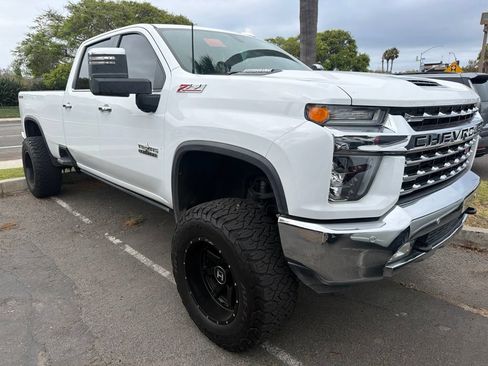 Used 2020 Chevrolet Silverado 3500 LTZ w/ LTZ Texas Edition AWD/4WD image 2