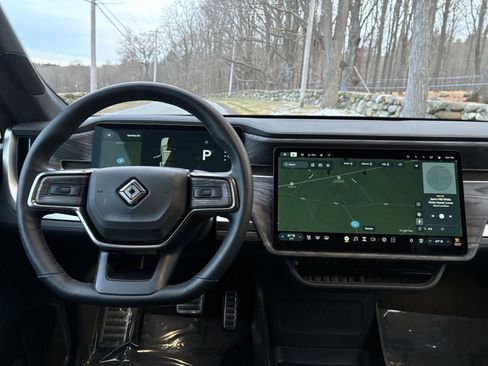 Used 2022 Rivian R1S Launch Edition image 29