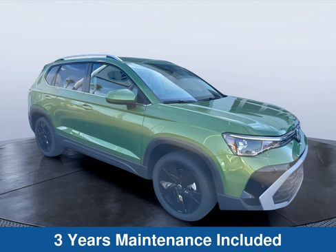 New 2026 Volkswagen Taos SE FWD image 1