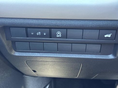 New 2026 Mitsubishi Outlander SE image 30